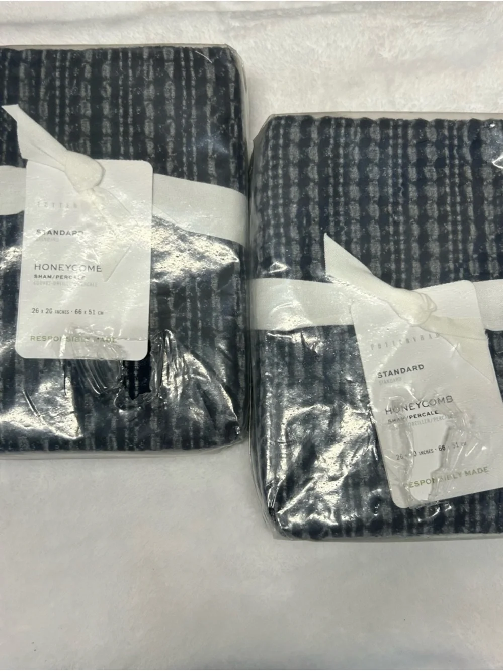 Pottery Barn Honeycomb Duvet Full / Queen + 2 Standard Shams Midnight Blue NWT